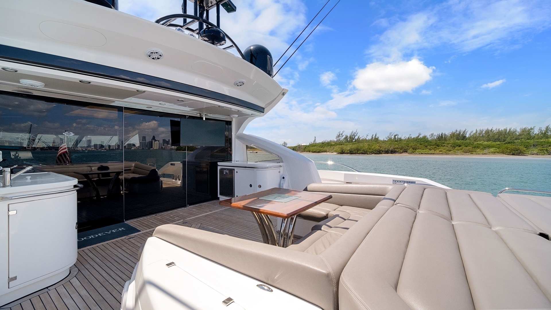 Sunseeker-80 Predator 2013-Woodever Miami Beach-Florida-United States-3268556 | Thumbnail