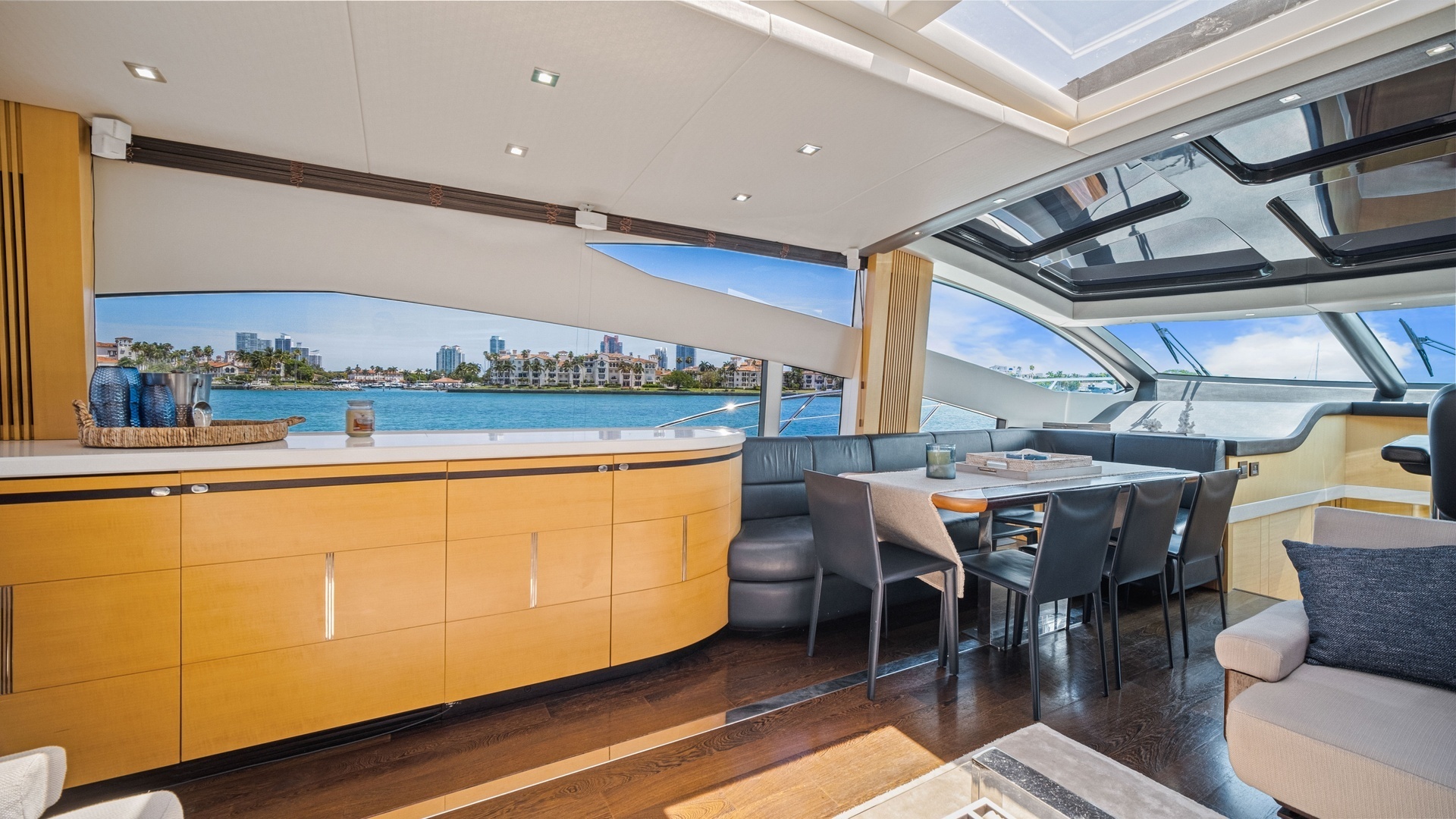 Sunseeker-80 Predator 2013-Woodever Miami Beach-Florida-United States-3268565 | Thumbnail