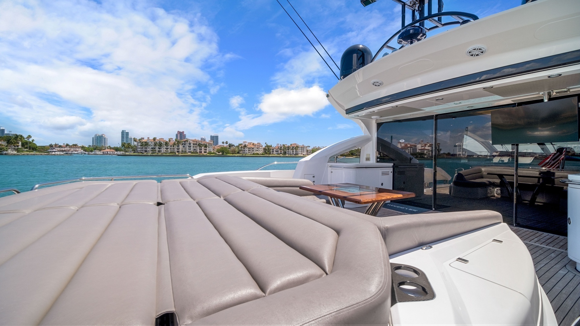 Sunseeker-80 Predator 2013-Woodever Miami Beach-Florida-United States-3268557 | Thumbnail
