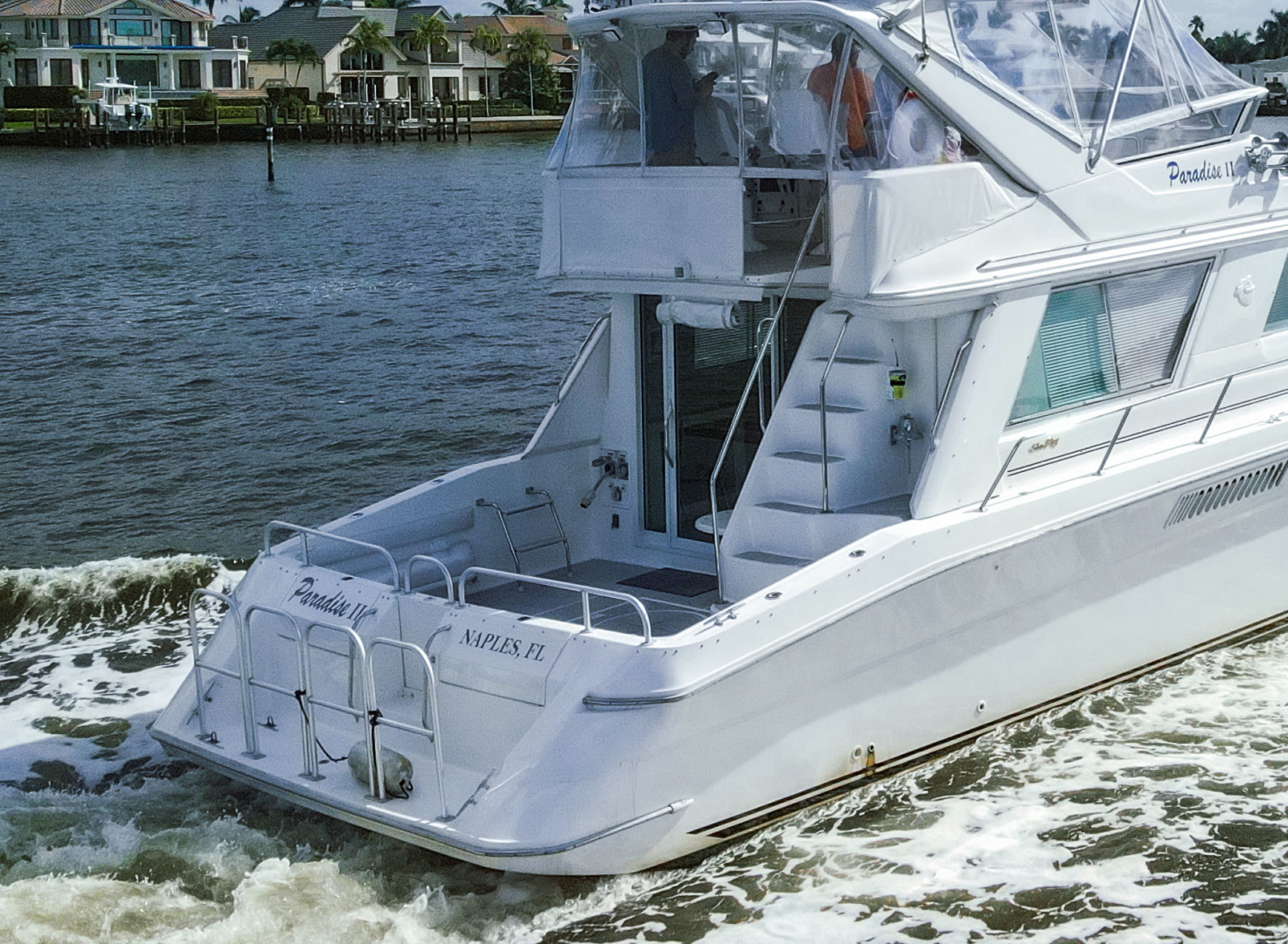Sea Ray-Sedan Bridge 1995-Paradise II Naples-Florida-United States-Cockpit View-2603421 | Thumbnail