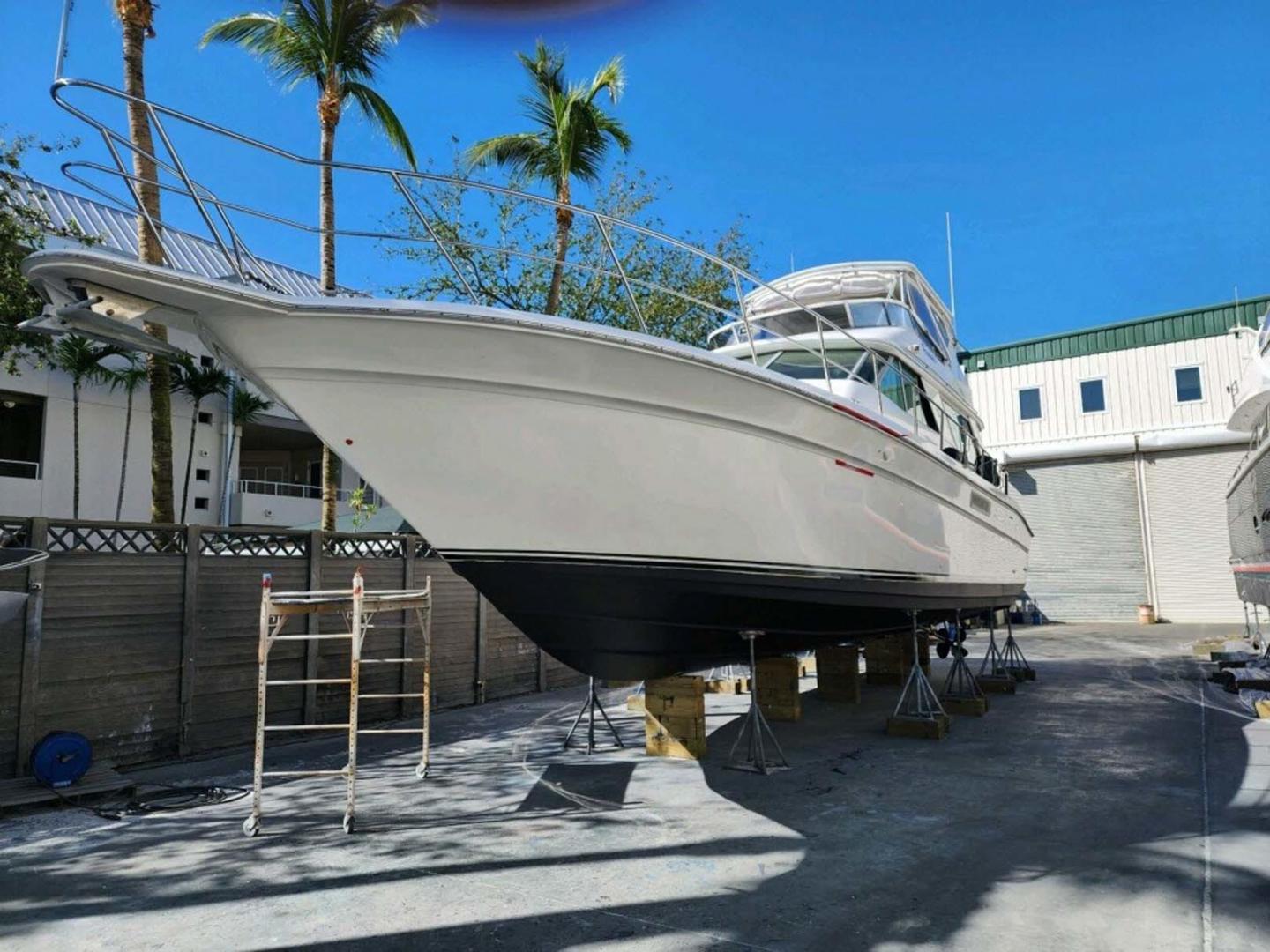 Sea Ray-Sedan Bridge 1995-Paradise II Naples-Florida-United States-Bottom-3621669 | Thumbnail