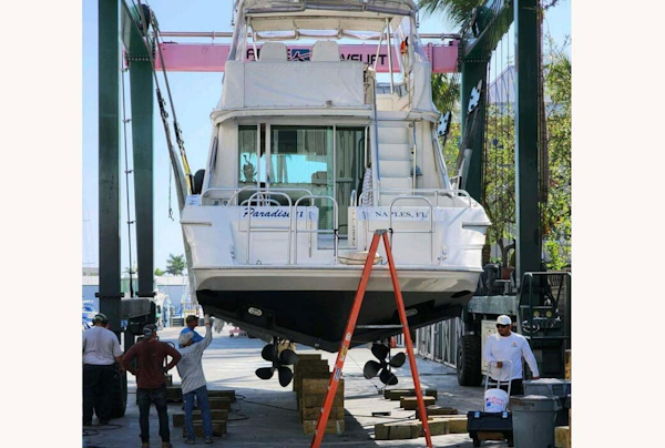 Sea Ray-Sedan Bridge 1995-Paradise II Naples-Florida-United States-Bottom-3621675