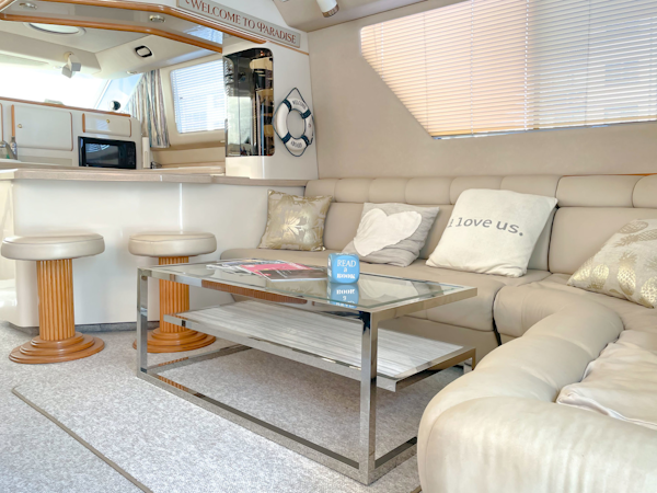 Sea Ray-Sedan Bridge 1995-Paradise II Naples-Florida-United States-Sofa on Starboard Side with Storage Underneath-2603390