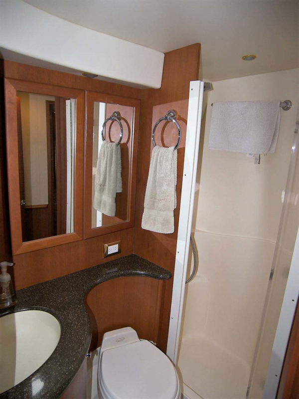 Silverton-48 Convertible 2005-About Time Sarasota-Florida-United States-Guest Head and Shower-2750022