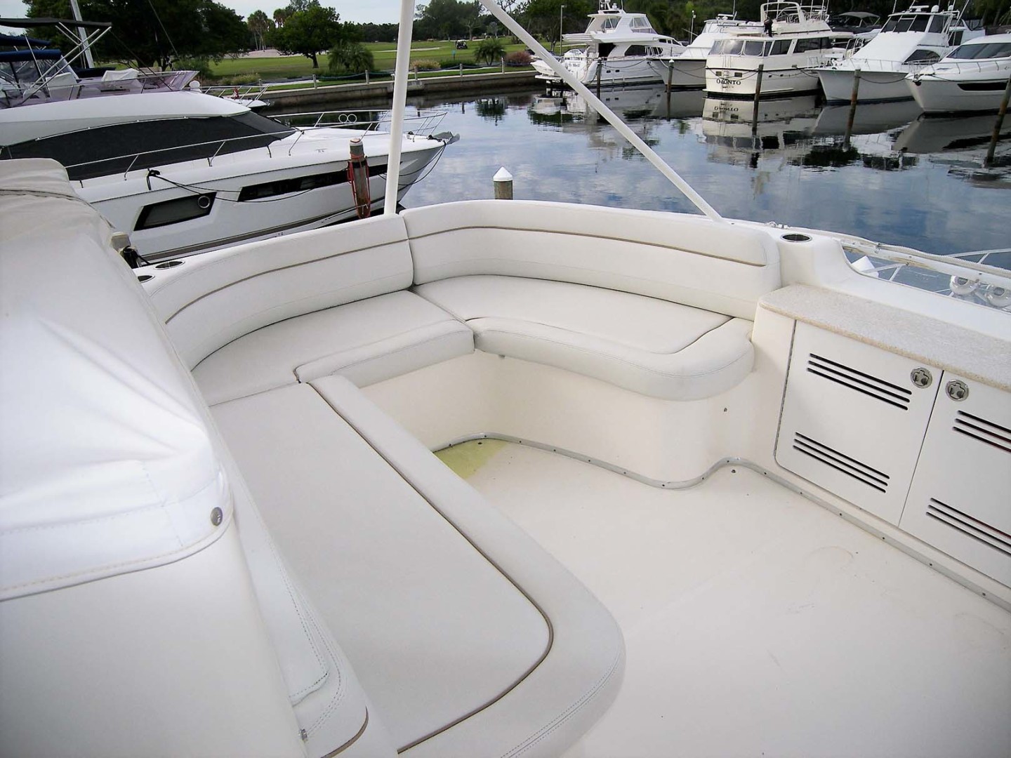 Silverton-48 Convertible 2005-About Time Sarasota-Florida-United States-Bridge Seating Port-2750025 | Thumbnail