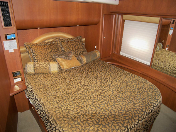 Silverton-48 Convertible 2005-About Time Sarasota-Florida-United States-Master Stateroom-2750018