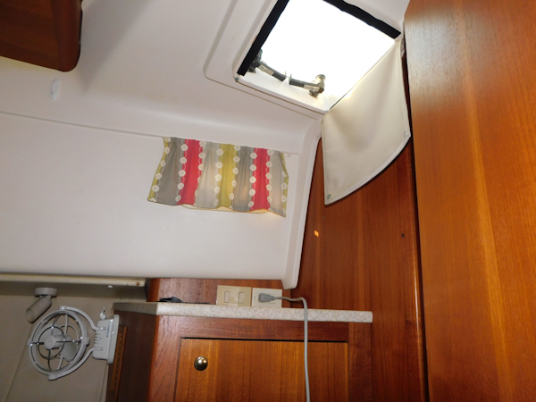 Mainship-390 Trawler 2001-Penguins Paradise Merritt Island-Florida-United States-Head Sink-3153972