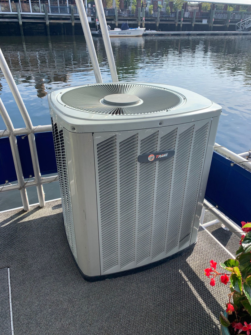 Lakeview-Houseboat 2006-Paradise Found Providence-Rhode Island-United States-Air Conditioner-3162101 | Thumbnail