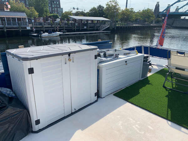 Lakeview-Houseboat 2006-Paradise Found Providence-Rhode Island-United States-Upper Deck Storage-3162096