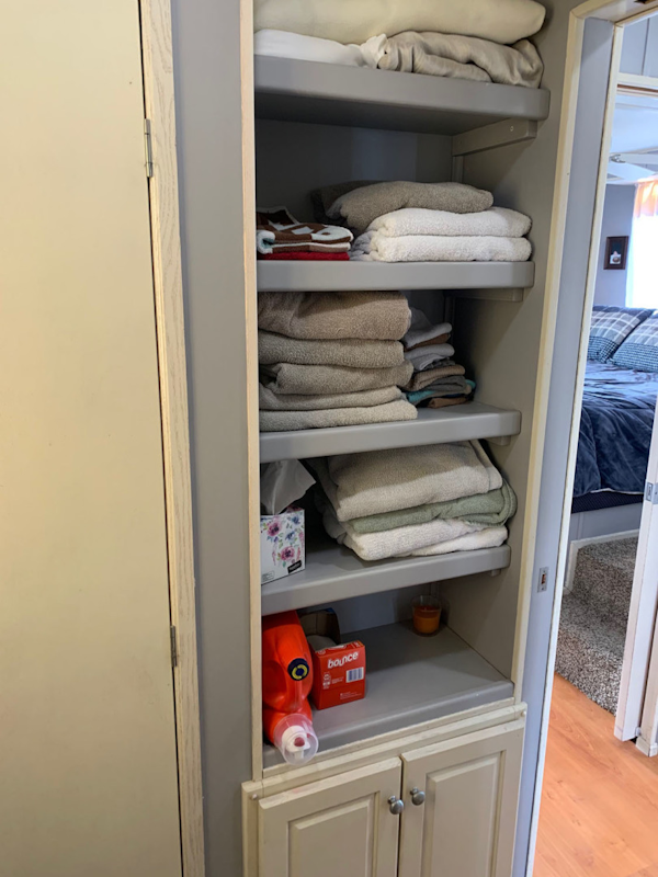Lakeview-Houseboat 2006-Paradise Found Providence-Rhode Island-United States-Linen Closet-3162086