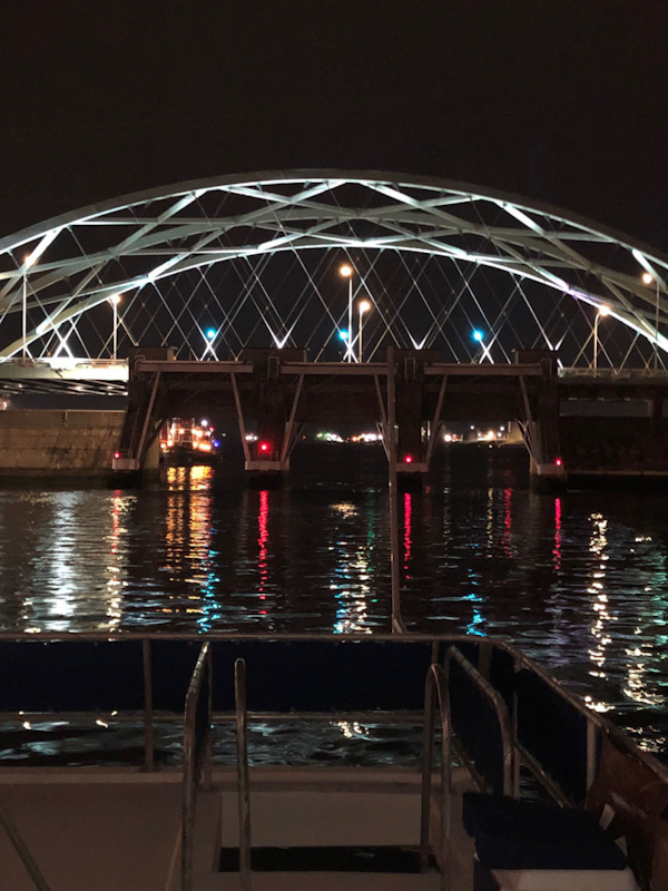 Lakeview-Houseboat 2006-Paradise Found Providence-Rhode Island-United States-View At Night-3162121