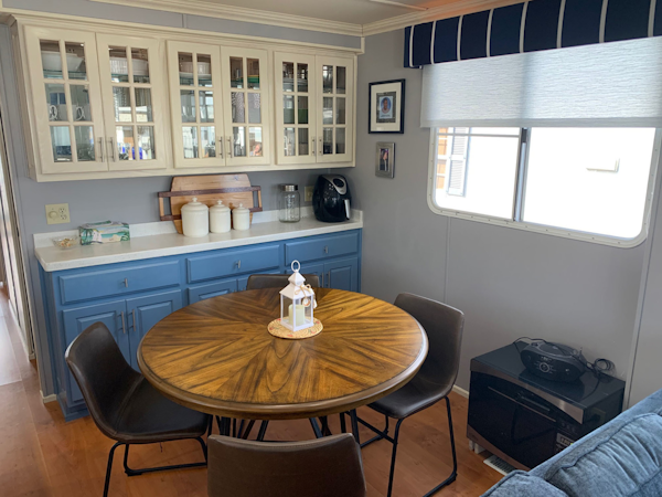 Lakeview-Houseboat 2006-Paradise Found Providence-Rhode Island-United States-Dining Table And Hutch-3162071