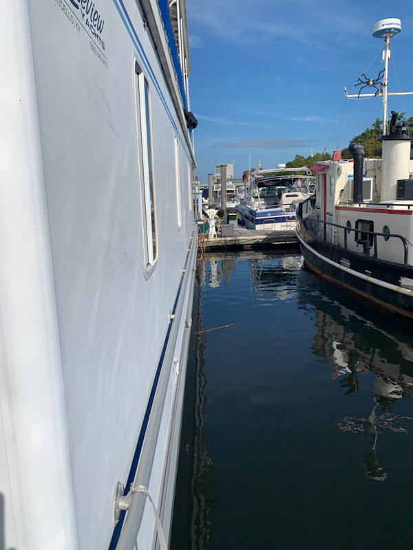 Lakeview-Houseboat 2006-Paradise Found Providence-Rhode Island-United States-Side Deck-3162105