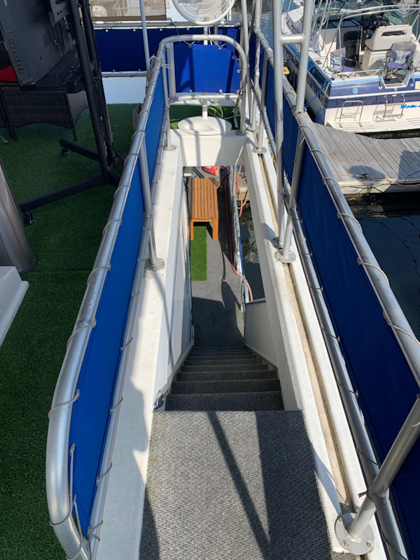 Lakeview-Houseboat 2006-Paradise Found Providence-Rhode Island-United States-Access To Upper Deck-3162087