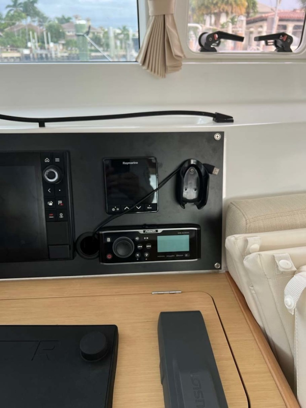Lagoon-420 Owners Version Hybrid Sailing Cat 2008-Glory BE Ft. Lauderdale-Florida-United States-3167261
