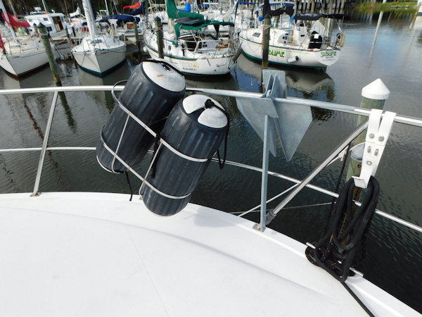 Navigator-4200 Classic Pilothouse 1997 -Melbourne-Florida-United States-Fender Racks-3166548