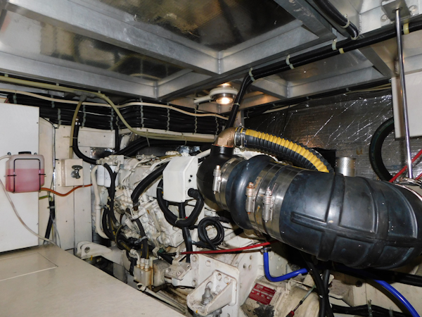 Navigator-4200 Classic Pilothouse 1997 -Melbourne-Florida-United States-Starboard Engine-3166565