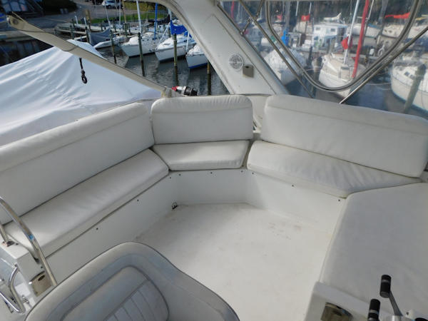 Navigator-4200 Classic Pilothouse 1997 -Melbourne-Florida-United States-Wrap Around Bridge Seating With Cover-3166554