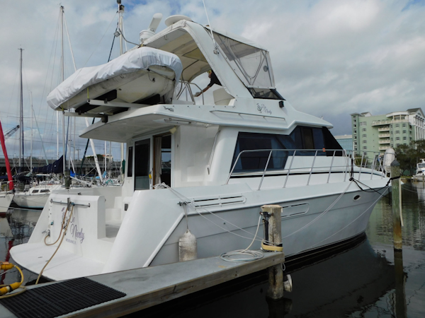 Navigator-4200 Classic Pilothouse 1997 -Melbourne-Florida-United States-Starboard Aft At Dock-3166571