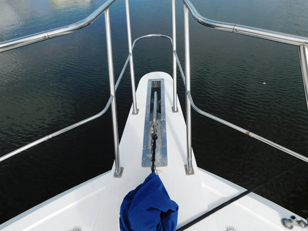Navigator-4200 Classic Pilothouse 1997 -Melbourne-Florida-United States-Pulpit And Windlass-3166547
