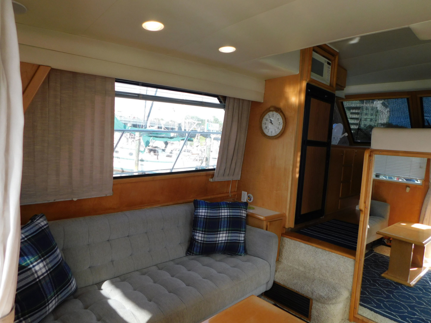 Navigator-4200 Classic Pilothouse 1997 -Melbourne-Florida-United States-Blinds And Custom Valances Throughout-3166521 | Thumbnail