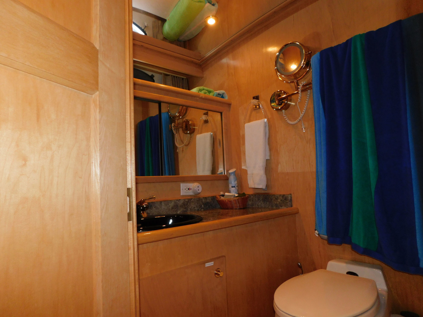 Navigator-4200 Classic Pilothouse 1997 -Melbourne-Florida-United States-Master Head-3166539 | Thumbnail