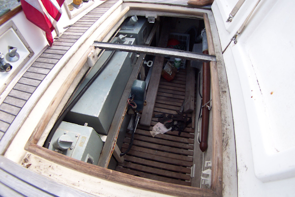 Grand Banks-42 Classic 1989-STARPATH Hobe Sound-Florida-United States-Aft Raised Cockpit Storage-3168856
