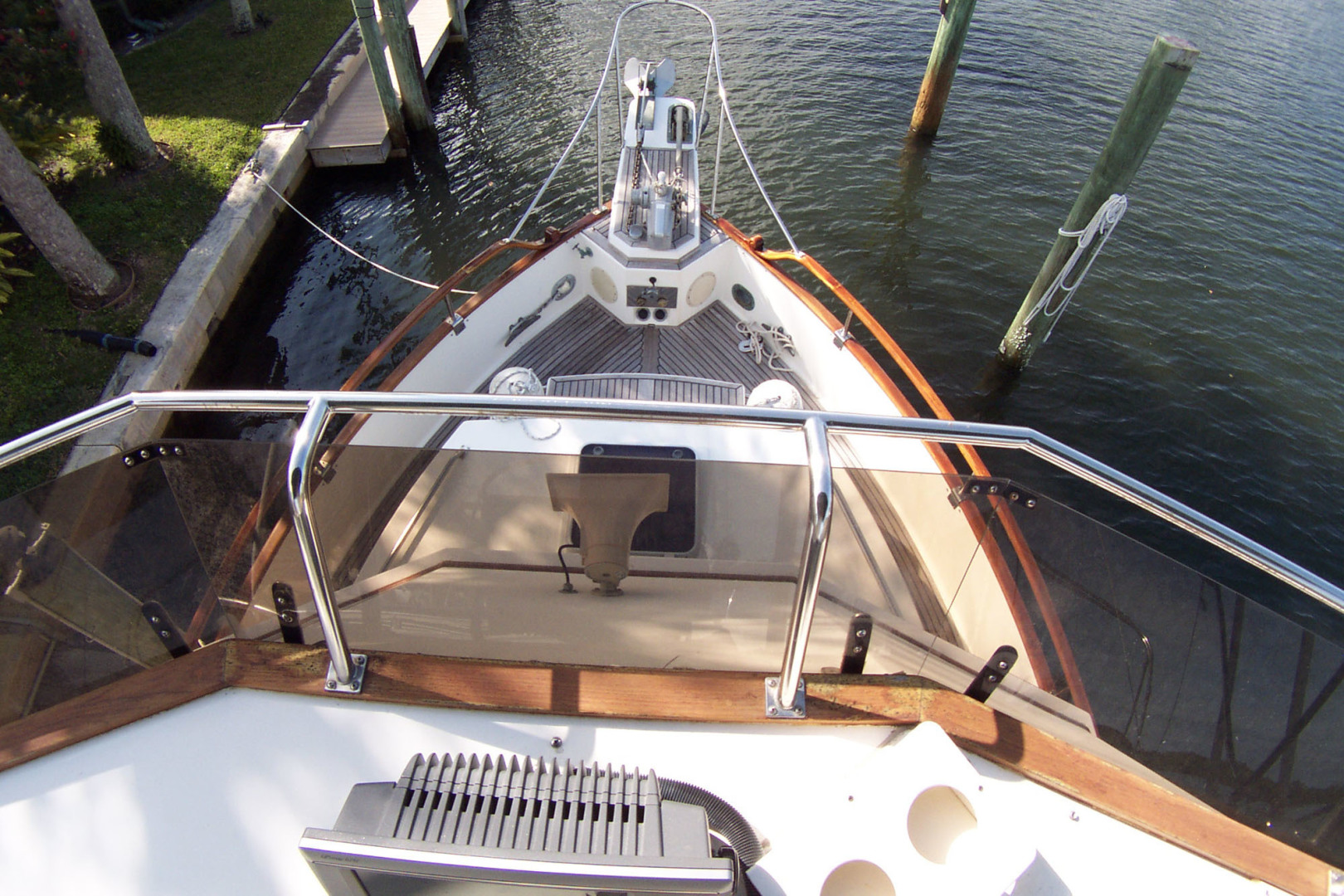 Grand Banks-42 Classic 1989-STARPATH Hobe Sound-Florida-United States-Bow View From Upper Station-3168857 | Thumbnail