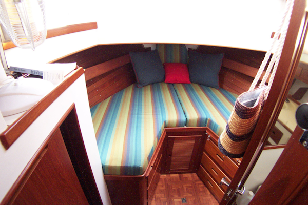 Grand Banks-42 Classic 1989-STARPATH Hobe Sound-Florida-United States-Guest Stateroom Forward-3168866