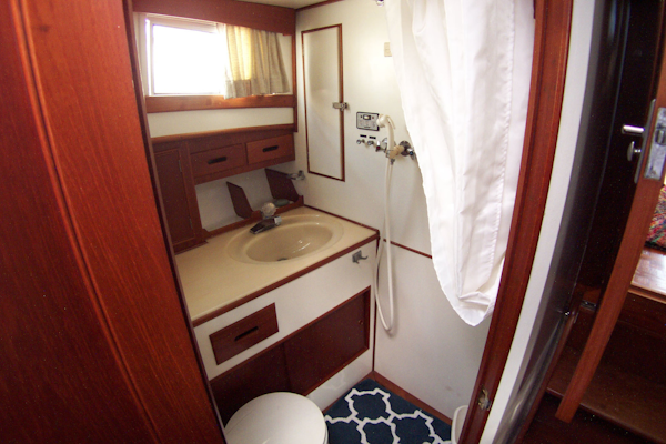 Grand Banks-42 Classic 1989-STARPATH Hobe Sound-Florida-United States-Guest Stateroom En-Suite Head Shower-3168868