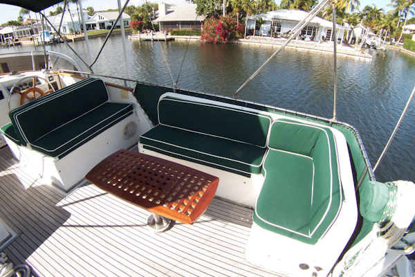 Grand Banks-42 Classic 1989-STARPATH Hobe Sound-Florida-United States-Starboard Flybridge Lounge-3168860