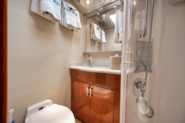 Hatteras-60 Convertible 2000-Mango Moon Coral Gables-Florida-United States-Guest Head-3178478