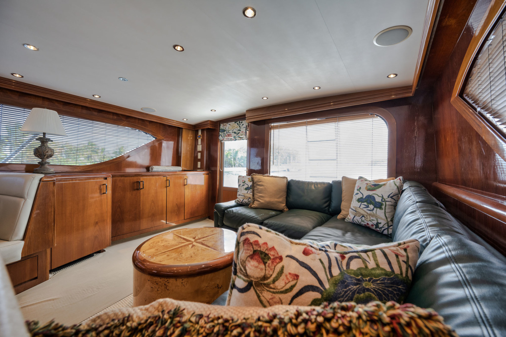 Hatteras-60 Convertible 2000-Mango Moon Coral Gables-Florida-United States-Salon Maple Interior, Blinds And Upholstered Valances-3178459 | Thumbnail