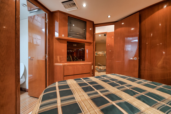 Hatteras-60 Convertible 2000-Mango Moon Coral Gables-Florida-United States-Master Stateroom Panasonic TV-3178469