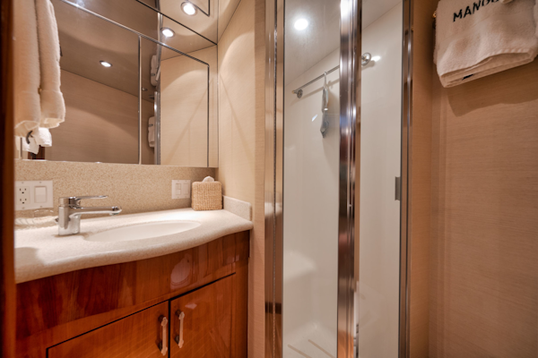 Hatteras-60 Convertible 2000-Mango Moon Coral Gables-Florida-United States-VIP En-Suite Head-3178475