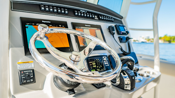 Boston Whaler-330 Outrage 2016 -Fort Lauderdale-Florida-United States-Helm-3179608