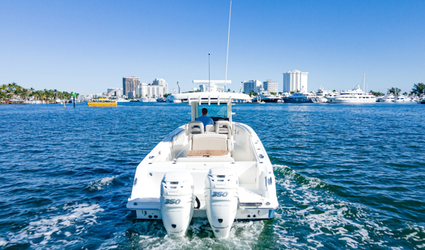 Boston Whaler-330 Outrage 2016 -Fort Lauderdale-Florida-United States-Stern View-3179626