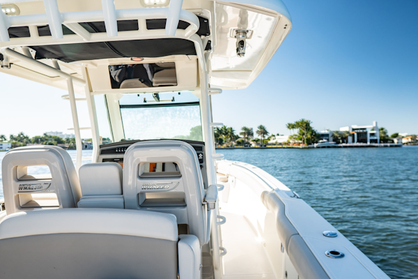 Boston Whaler-330 Outrage 2016 -Fort Lauderdale-Florida-United States-Outriggers And Rocket Launchers-3179615