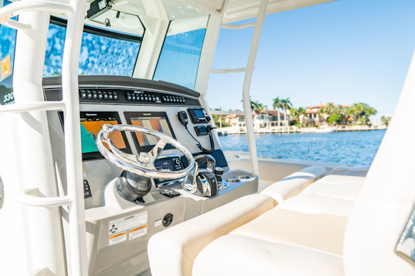 Boston Whaler-330 Outrage 2016 -Fort Lauderdale-Florida-United States-Helm-3179607