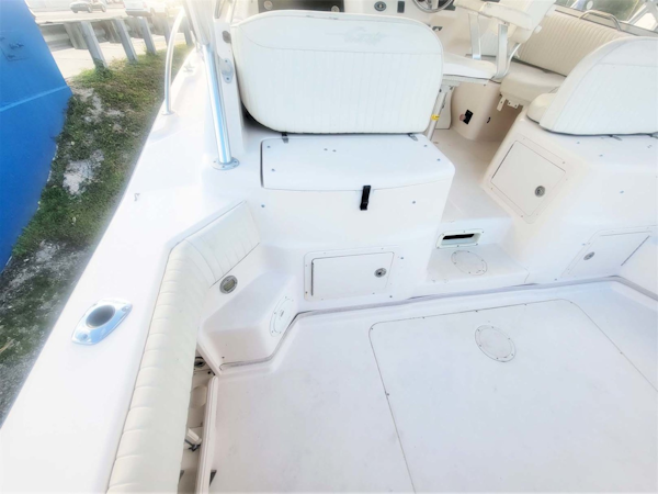 Grady-White-330 Express 2005 -Tavernier-Florida-United States-Cockpit Seating-3192426