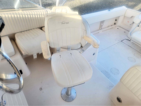 Grady-White-330 Express 2005 -Tavernier-Florida-United States-Captains Chair-3192423