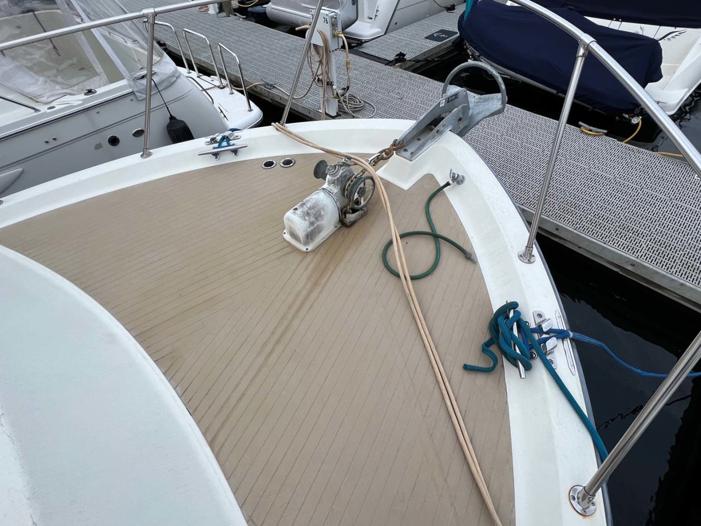 Tollycraft-Motor Yacht 1983-By George Seattle-Washington-United States-Bow And Windlass-3197443 | Thumbnail
