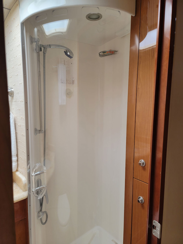 Hatteras-60 Convertible 2006-Take It Deep Fort Lauderdale-Florida-United States-Guest Shower-3198902