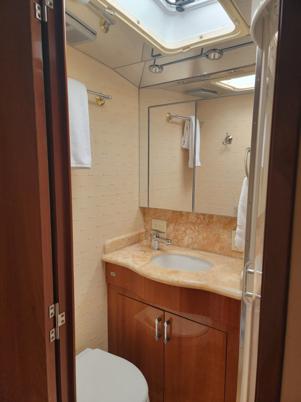 Hatteras-60 Convertible 2006-Take It Deep Fort Lauderdale-Florida-United States-Guest Head-3198901