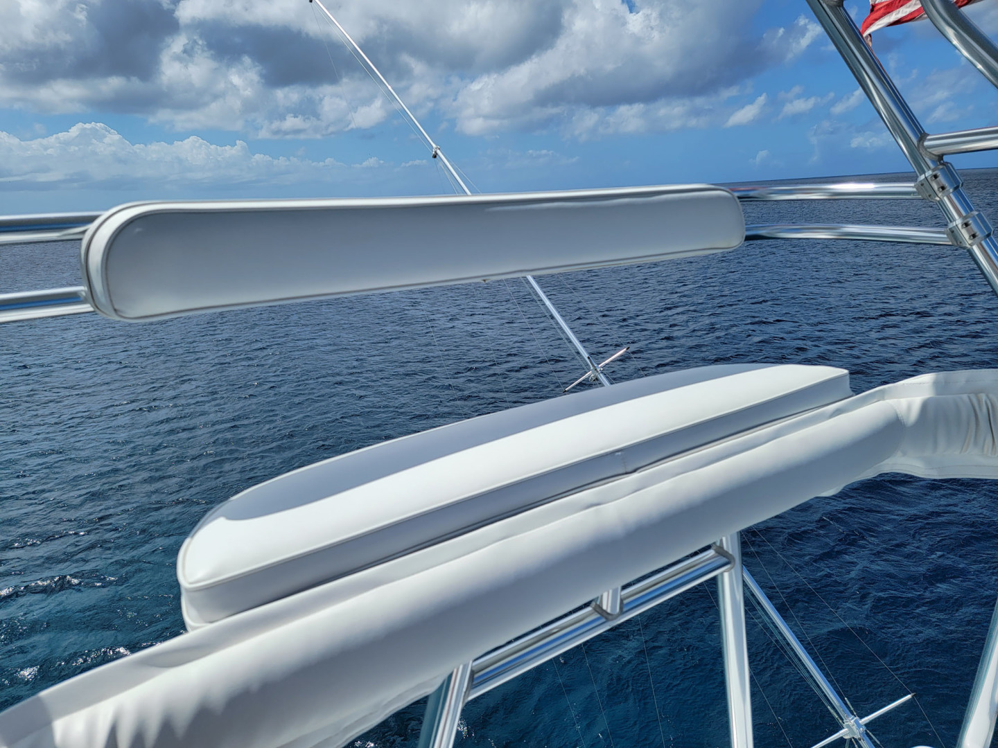 Hatteras-60 Convertible 2006-Take It Deep Fort Lauderdale-Florida-United States-Tower Helm Seat-3198915 | Thumbnail