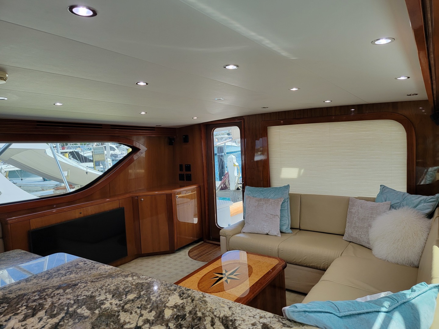 Hatteras-60 Convertible 2006-Take It Deep Fort Lauderdale-Florida-United States-Salon  Window Covering-3198885 | Thumbnail