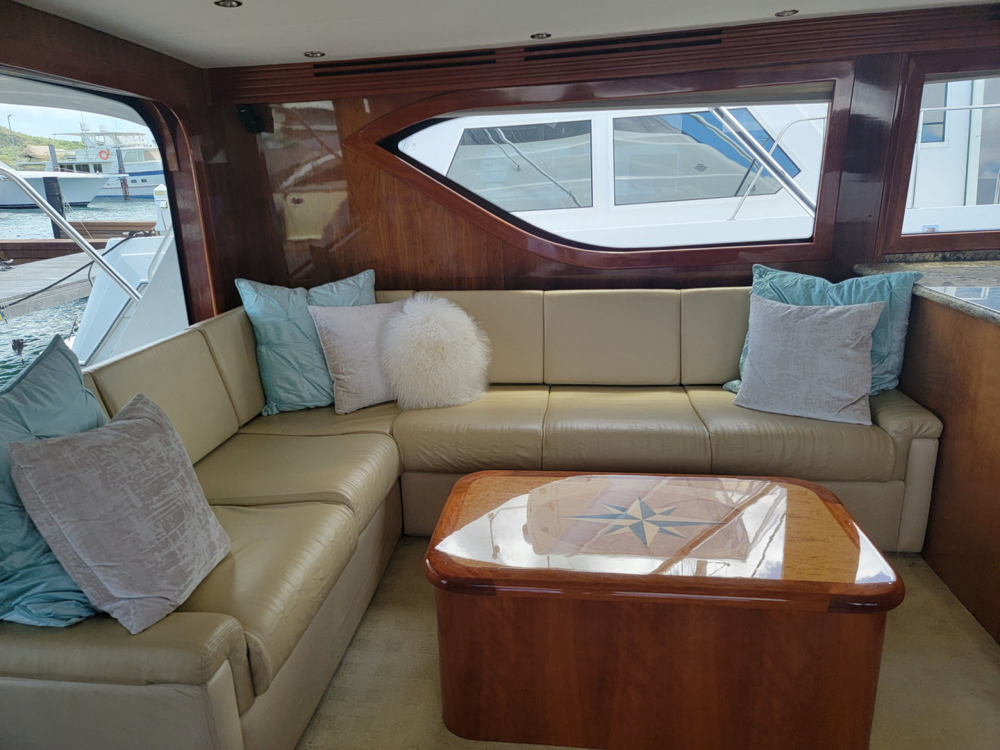 Hatteras-60 Convertible 2006-Take It Deep Fort Lauderdale-Florida-United States-Salon Settee-3198886 | Thumbnail