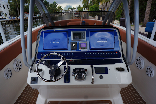 Concept-4400 Open 2013-Scutti Shark Ft. Lauderdale-Florida-United States-Helm Electronics-3218478