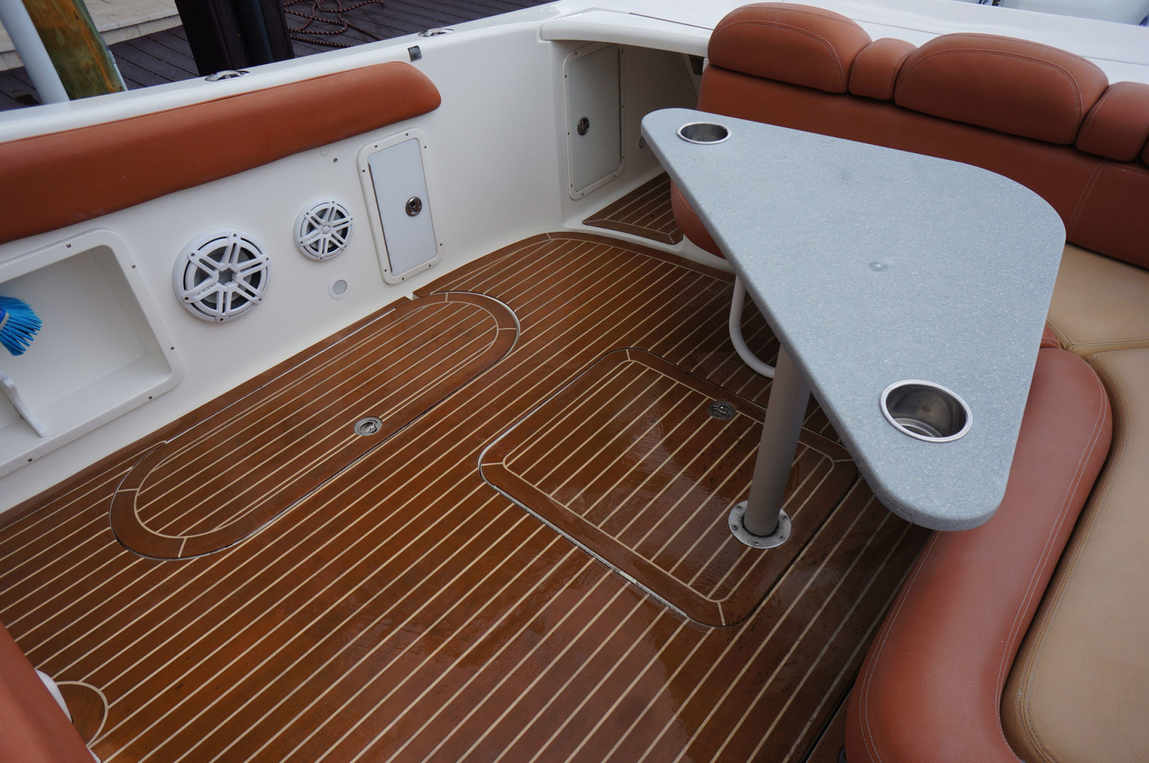Concept-4400 Open 2013-Scutti Shark Ft. Lauderdale-Florida-United States-Cockpit  Custom Synthetic Teak-3218484 | Thumbnail