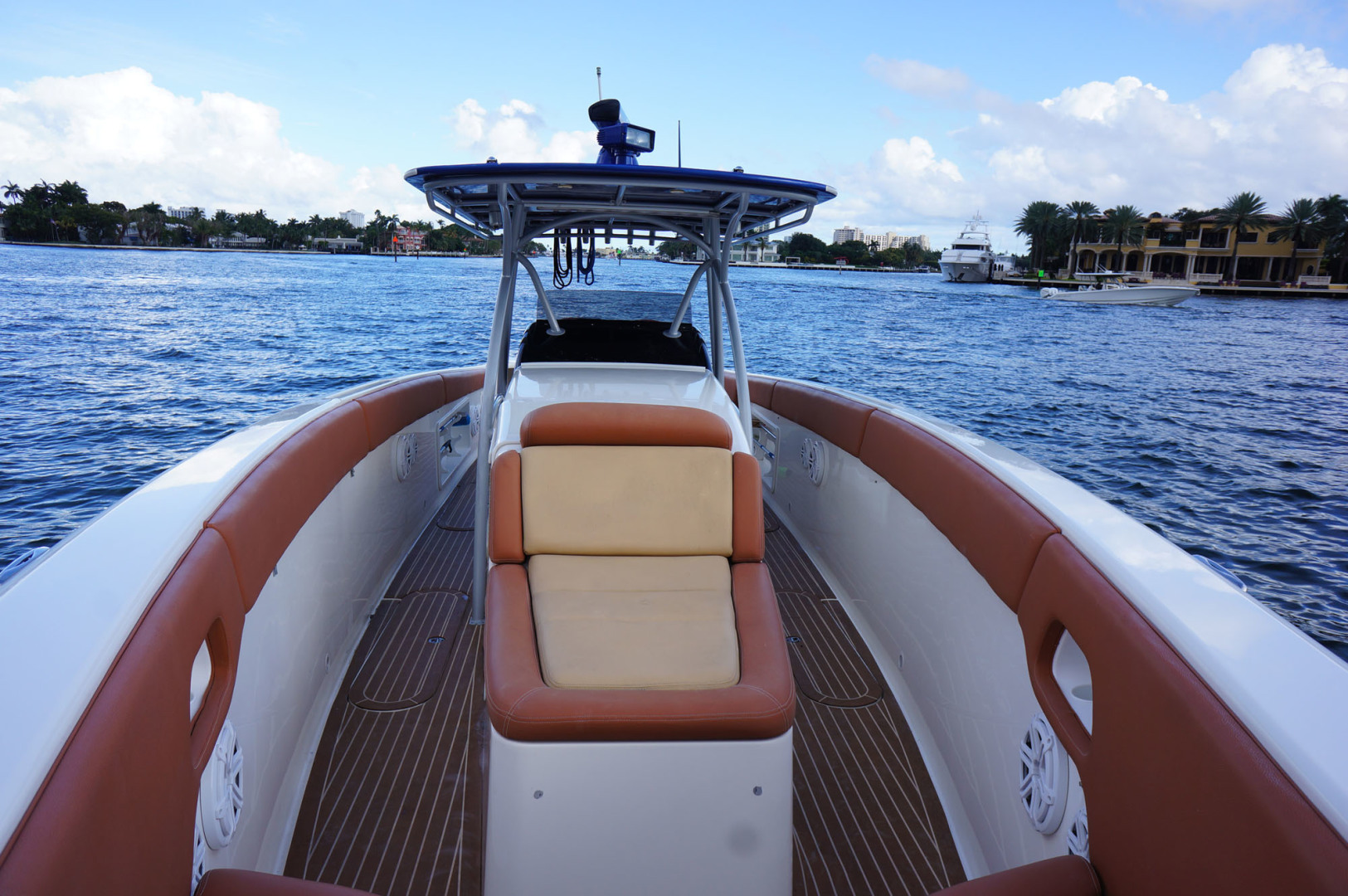 Concept-4400 Open 2013-Scutti Shark Ft. Lauderdale-Florida-United States-Bow Looking Aft-3218472 | Thumbnail